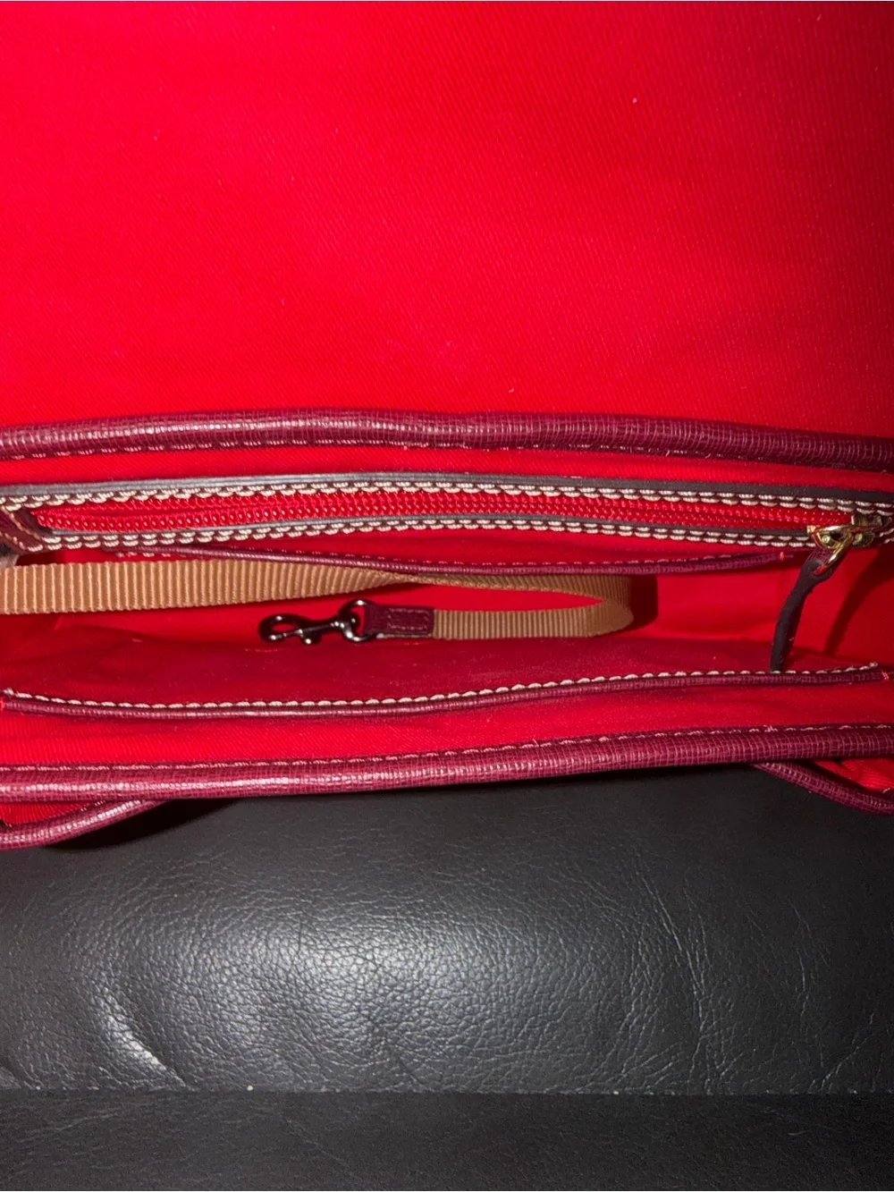 Dooney & Bourke Saffiano Leather Small Messenger Crossbody Bag BRAND NEW! - Picture 6 of 9